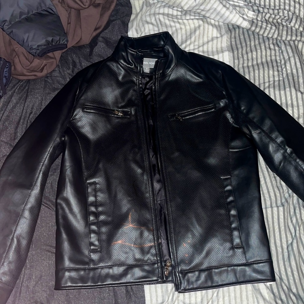 Michael Kors black leather jacket barely worn bought for 200 selling for 130$